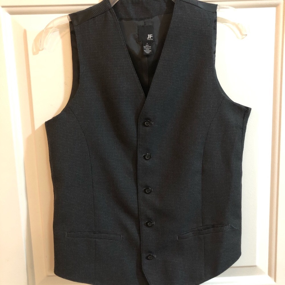 JF Ferrar Black and Dark Gray Plaid 5 Button Vest - Picture 1 of 6
